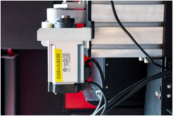 Máquina imprimindo de Digitas da multi passagem para a impressora a jato de tinta comercial da caixa ondulada
